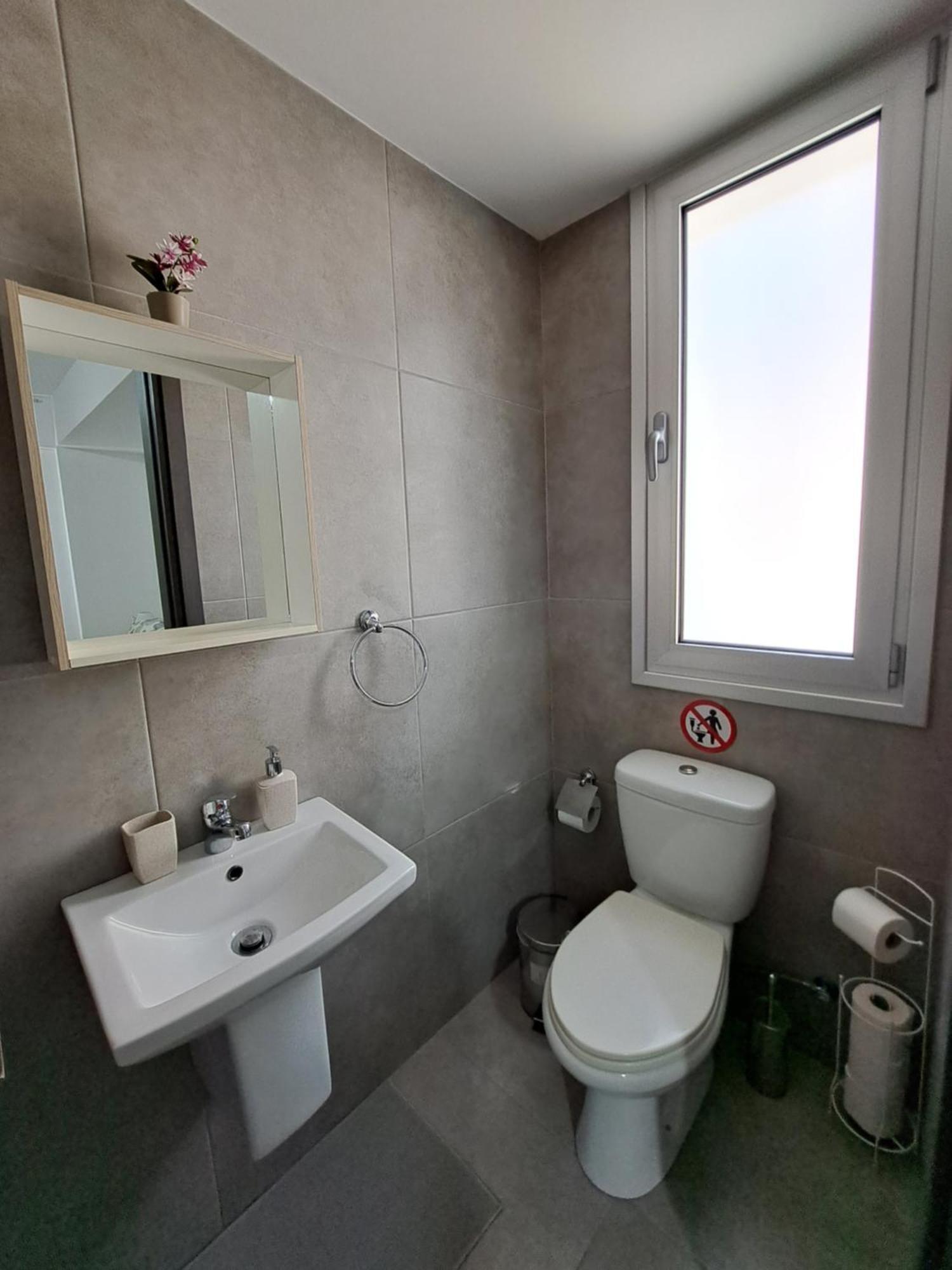 Albert'S Apartment St Lazarus 402 B - First Floor Larnaca Zewnętrze zdjęcie